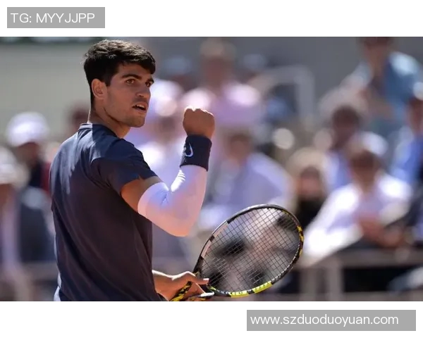 伊斯托明与张择激战正酣谁将赢得这场网球对决的胜利 伊斯托明与张择激战正酣谁将赢得这场网球对决的胜利